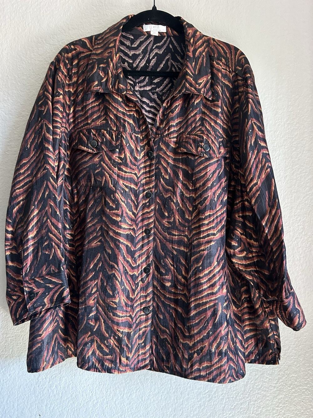 Erin London 3X Plus Animal Print Woven Button-Up Collared Long Sleeve Black